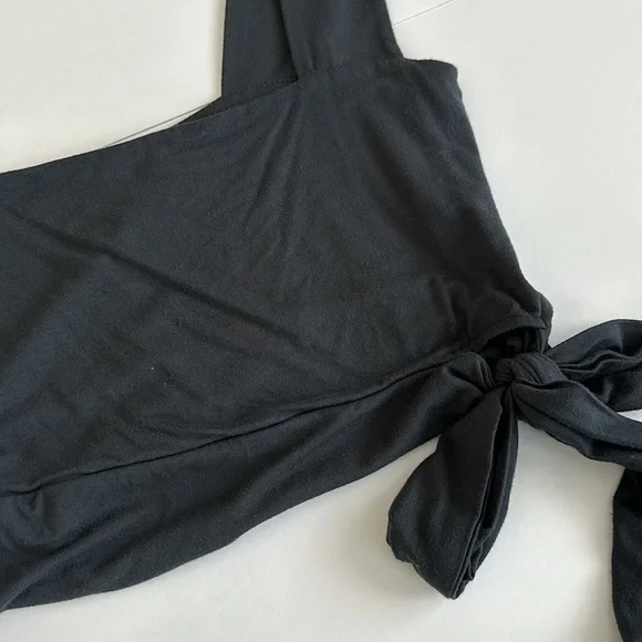 2 Final Touch Crop Tops with Side Knot Sz SM - Picture 3 of 9